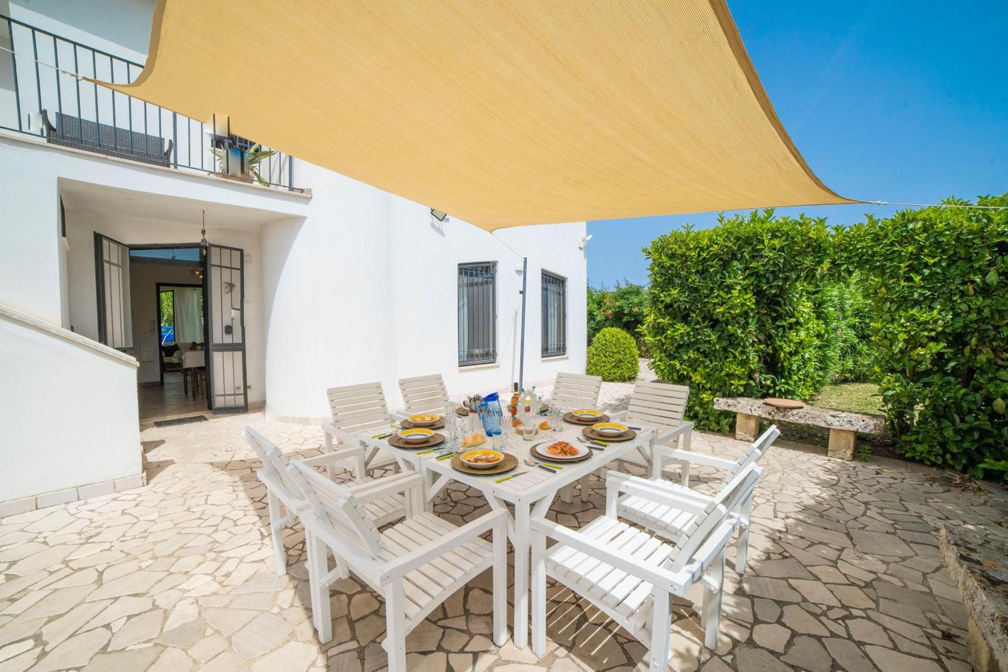 Villa Lisa Garden And Pool - Happy Rentals Melendugno Exterior photo